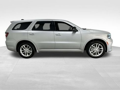 Used 2023 Dodge Durango GT RWD image 2