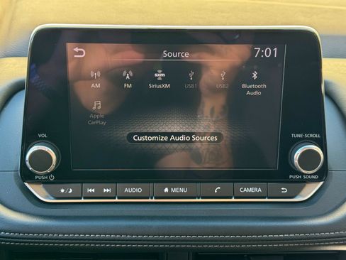Used 2023 Nissan Rogue SV FWD image 21