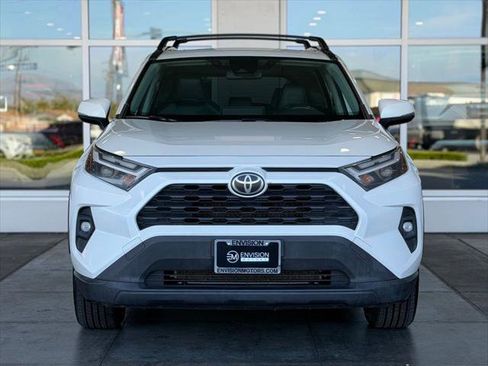 Certified 2022 Toyota RAV4 XLE Premium FWD image 4