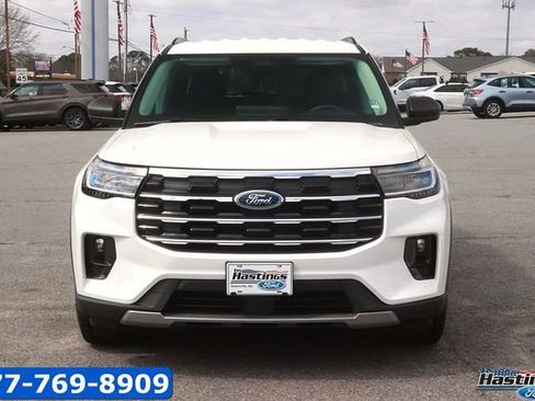 Certified 2025 Ford Explorer Active w/ Active Comfort Package image 2