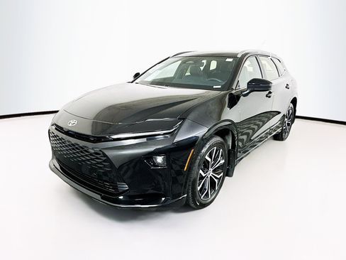 Used 2025 Toyota Crown Signia image 7