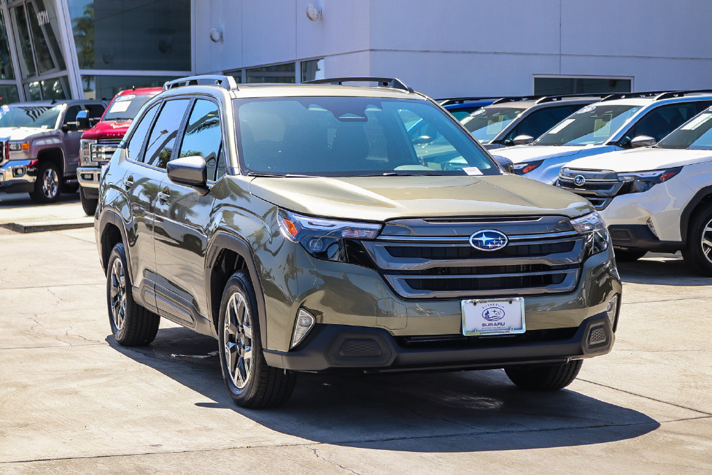 New 2026 Subaru Forester Premium AWD/4WD image 3