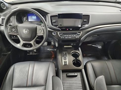 Certified 2023 Honda Passport TrailSport image 24