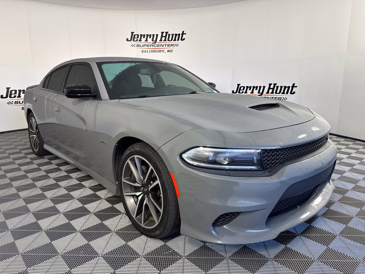 Used 2023 Dodge Charger R/T w/ Harman/Kardon Audio Group RWD image 5