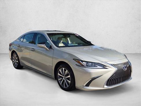 Used 2021 Lexus ES 300h w/ Premium Package FWD image 3