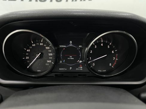 Used 2017 Land Rover Discovery SE image 23