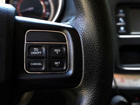 Used 2020 Dodge Journey SE w/ Blacktop Package image 30