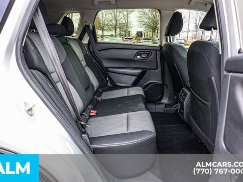 Used 2024 Nissan Rogue SV FWD image 23