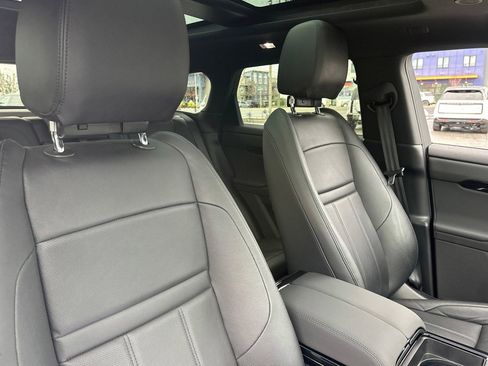 Used 2024 Land Rover Range Rover Evoque Dynamic SE image 30