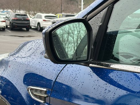 Used 2017 Ford Escape SE w/ Equipment Group 201A image 12