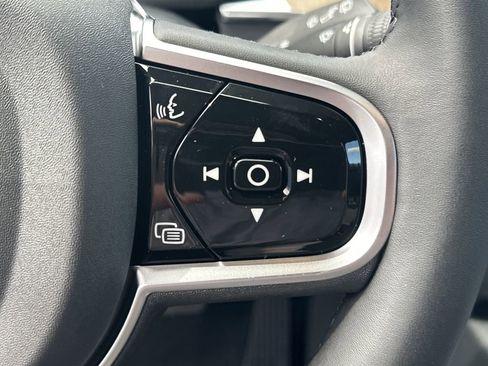 New 2026 Volvo XC60 B5 Plus w/ Protection Package Premier image 21