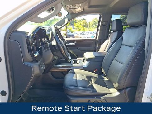 Used 2024 Chevrolet Silverado 2500 LT w/ Convenience Package AWD/4WD image 2
