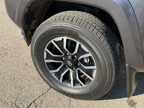 Used 2023 Toyota Tacoma TRD Sport image 10