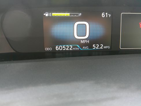 Used 2022 Toyota Prius image 23