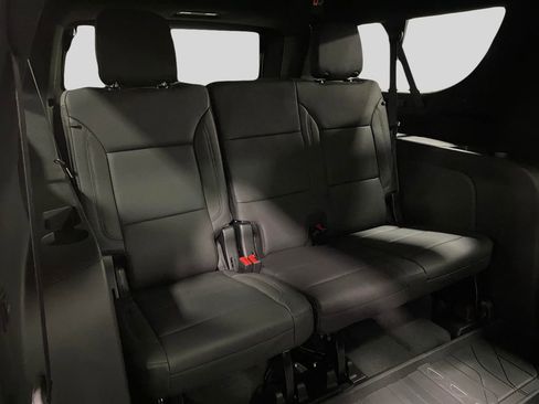 New 2026 Chevrolet Suburban Z71 w/ Comfort Package image 10