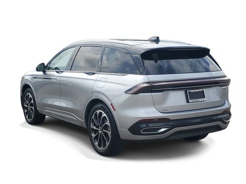 Certified 2024 Lincoln Nautilus Reserve w/ Equipment Group 202A AWD/4WD image 4