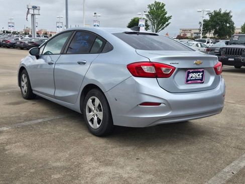 Used 2017 Chevrolet Cruze LS image 7