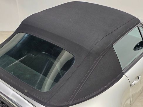 Used 1998 Porsche 911 Cabriolet image 32