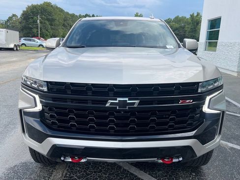 Used 2023 Chevrolet Tahoe Z71 w/ Z71 Off-Road Package AWD/4WD image 5