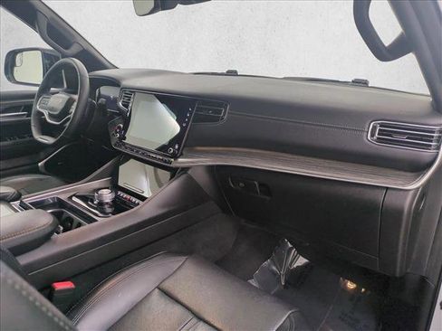Used 2024 Jeep Wagoneer Series II w/ Flexible Seating Group RWD image 24