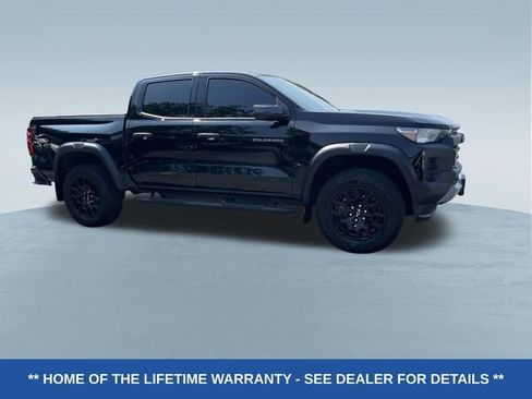 Used 2025 Chevrolet Colorado Trail Boss AWD/4WD image 2
