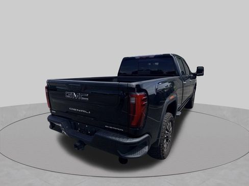 Used 2024 GMC Sierra 2500 Denali Ultimate w/ Max Trailering Package AWD/4WD image 7