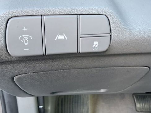 Used 2023 Hyundai Elantra SEL w/ Preferred Accessory Package image 14