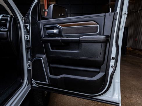 Used 2023 RAM 3500 Laramie image 36