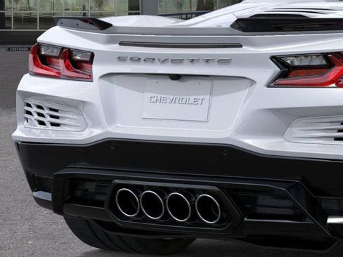 New 2026 Chevrolet Corvette Z06 w/ Chrome Exterior Badge Package RWD image 14