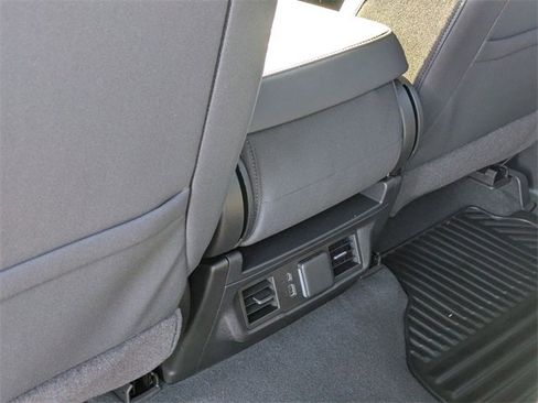 New 2026 GMC Sierra 1500 Elevation image 29