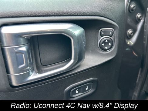 Used 2021 Jeep Gladiator Willys image 18