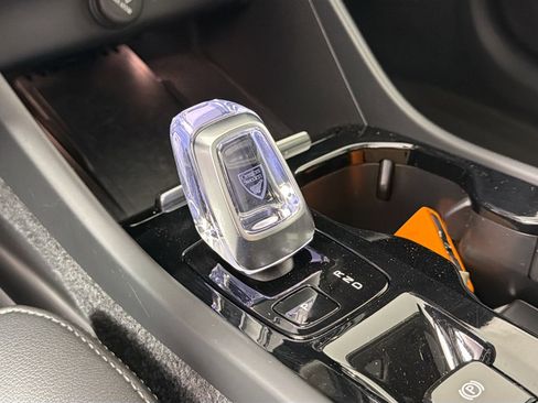 Certified 2023 Volvo XC40 B5 Plus w/ Driver Assist Package image 17