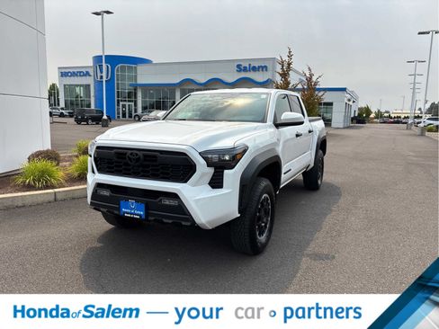 Used 2024 Toyota Tacoma TRD Off-Road AWD/4WD image 1