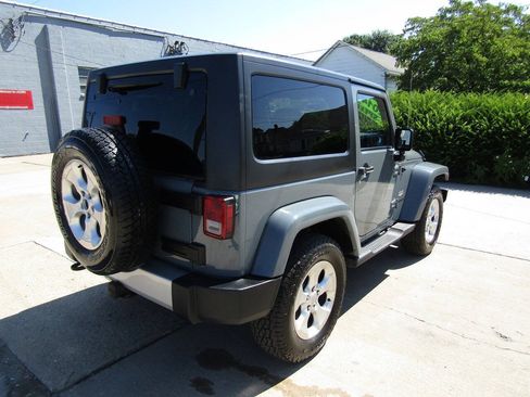 Used 2014 Jeep Wrangler Sahara w/ Dual Top Group AWD/4WD image 5