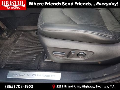 Used 2022 Toyota Highlander Limited AWD/4WD image 22
