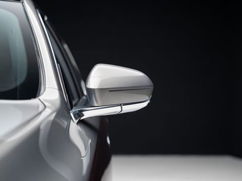 Used 2023 BMW i7 xDrive60 w/ Executive Package 2 image 17