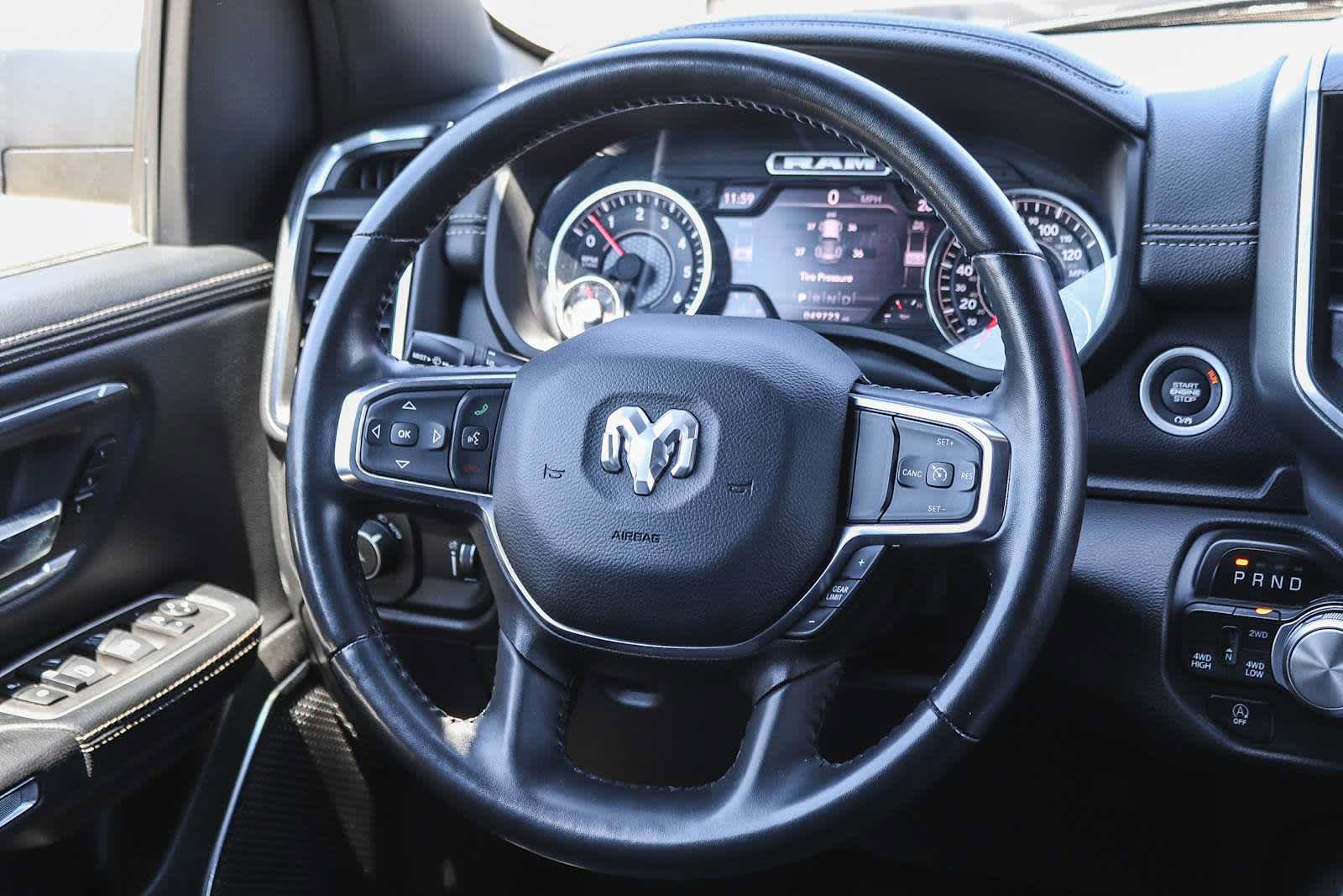 Used 2024 RAM 1500 Laramie AWD/4WD image 15