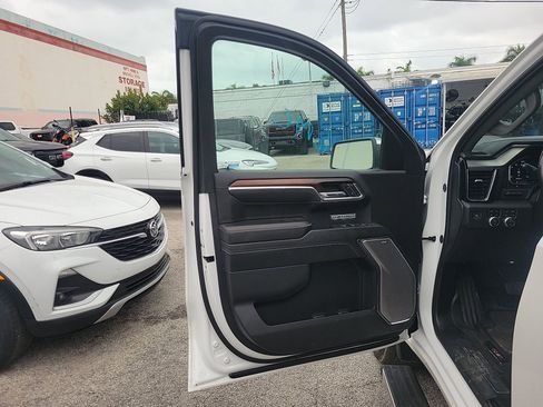 Used 2024 GMC Sierra 1500 Denali image 19