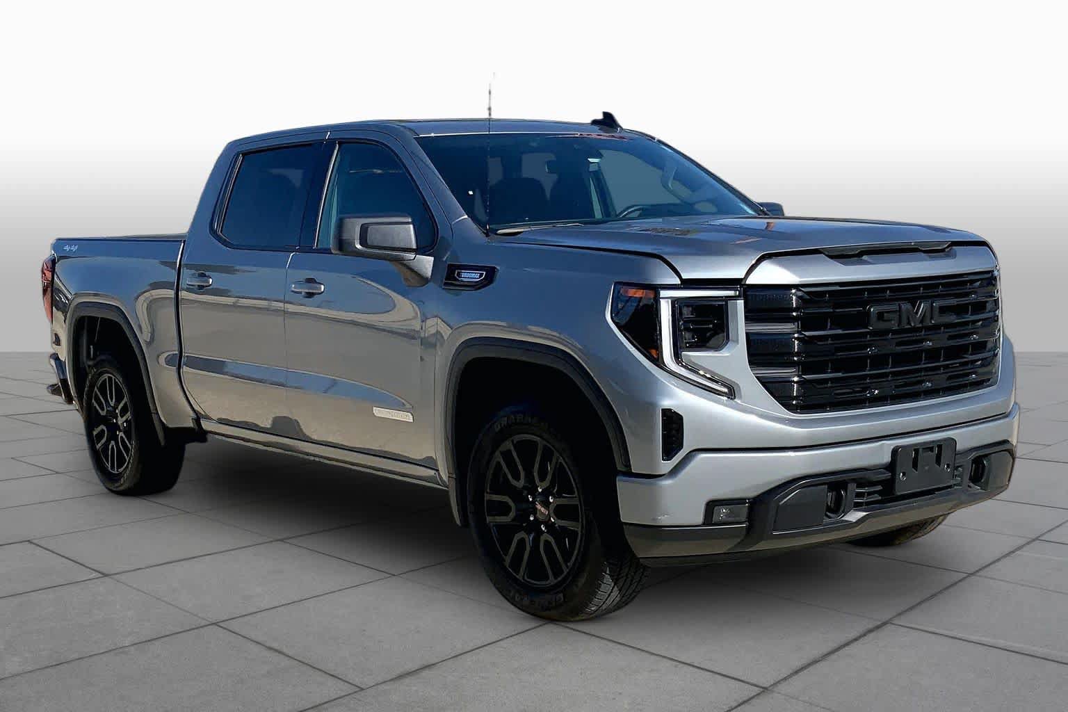 Certified 2025 GMC Sierra 1500 Elevation AWD/4WD image 3