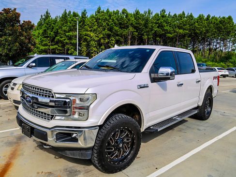 Used 2018 Ford F150 Lariat w/ Equipment Group 502A Luxury AWD/4WD image 1