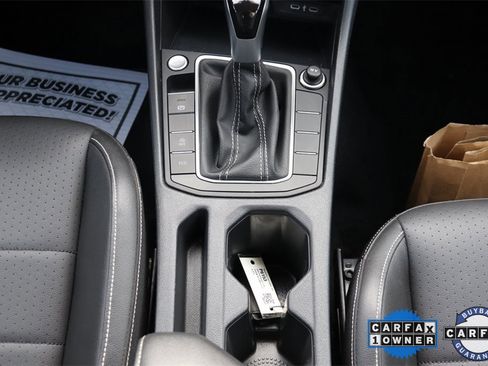 Used 2024 Volkswagen Jetta SE image 19