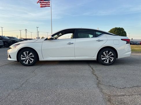 Used 2022 Nissan Altima 2.5 S image 3