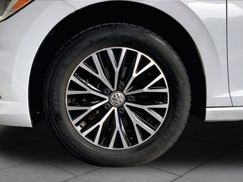 Used 2019 Volkswagen Jetta SEL FWD image 10