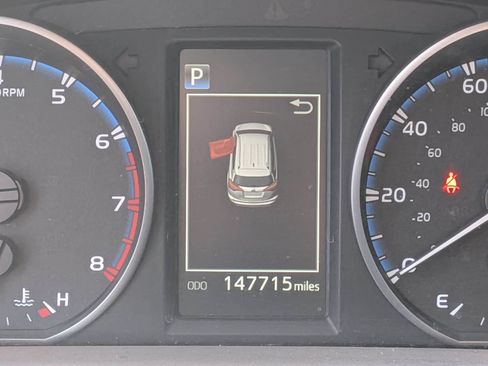 Used 2017 Toyota RAV4 XLE FWD image 17