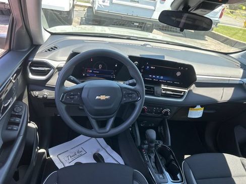 New 2026 Chevrolet TrailBlazer LS w/ LS Convenience Package FWD image 22