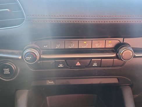 Used 2021 MAZDA MAZDA3 s image 18