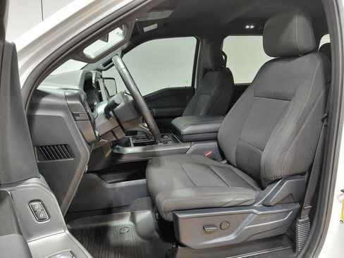 Used 2024 Ford F150 XLT w/ XLT Black Appearance Package AWD/4WD image 17