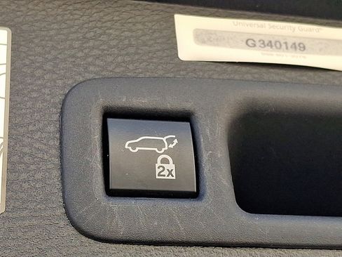 Used 2024 Toyota Sienna XSE w/ XSE Plus Package image 29