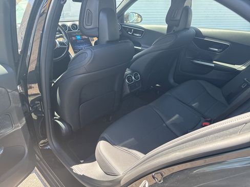 Used 2025 Mercedes-Benz C 300 Sedan image 16