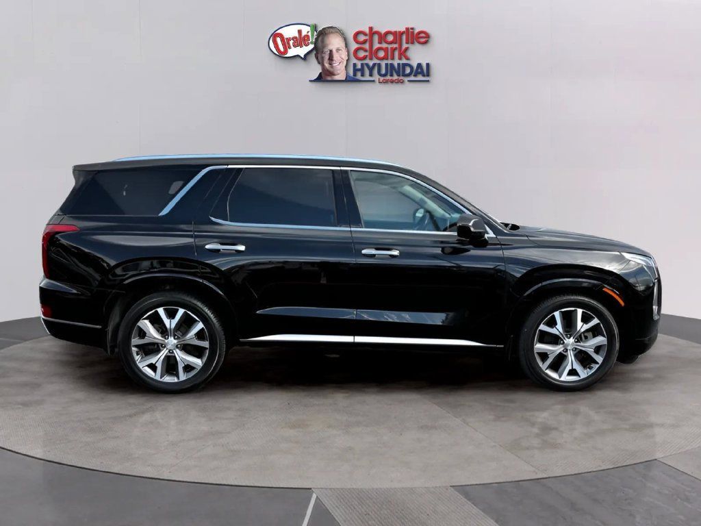 Used 2022 Hyundai Palisade Limited FWD image 6